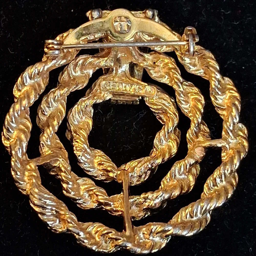 Vintage Gerry's Goldtone Twisted Rope  Brooch